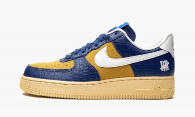 NIKE
AIR FORCE 1 LOW
Undefeated - Blue Croc