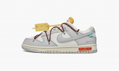 NIKE DUNK LOW
Off White - Lot 46