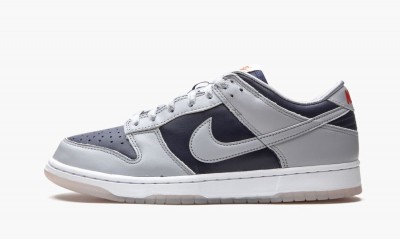 NIKE
WMNS DUNK LOW SP
College Navy Grey