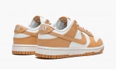 NIKE
WMNS DUNK LOW
Harvest Moon